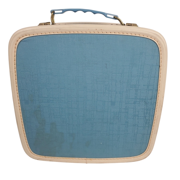 Vntg MCM Blue and Cream Travel Case. Textured Hard Sided Suitcase - Picture 4 of 11